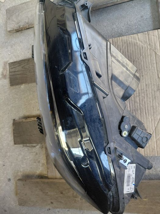 Фар ляв Toyota Proace