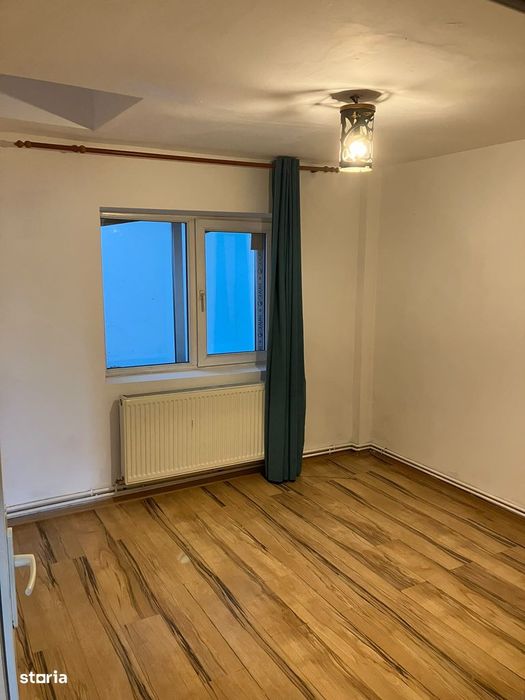 Apartament 3 camere , zona Vitan