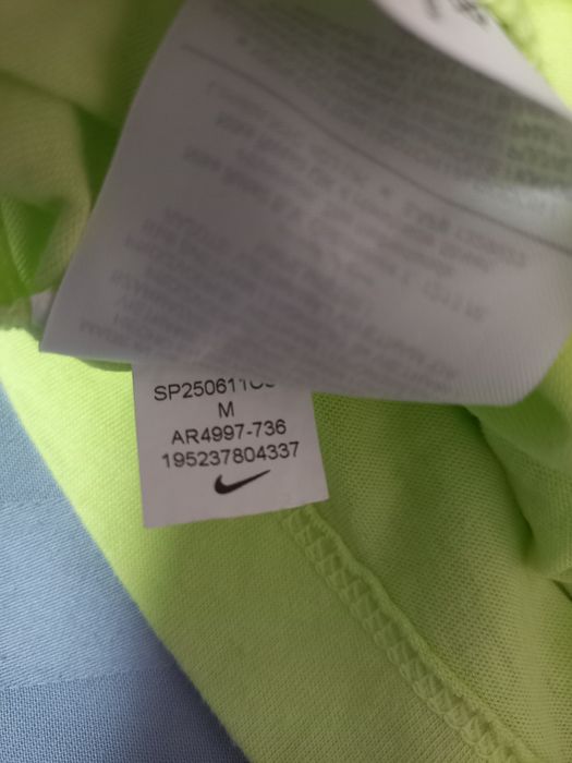 Тениска Nike      .