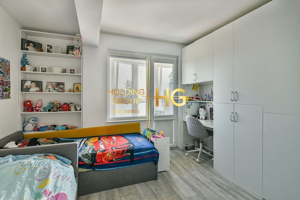 Продава се Тристаен апартамент в Варна, м-т Траката - 108 кв.м за 1936 €/кв.м - Снимка #7