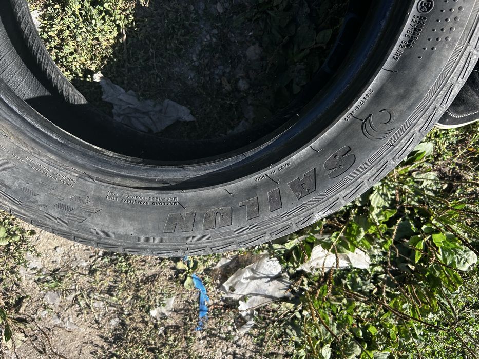 Продам резину 215/55/r17