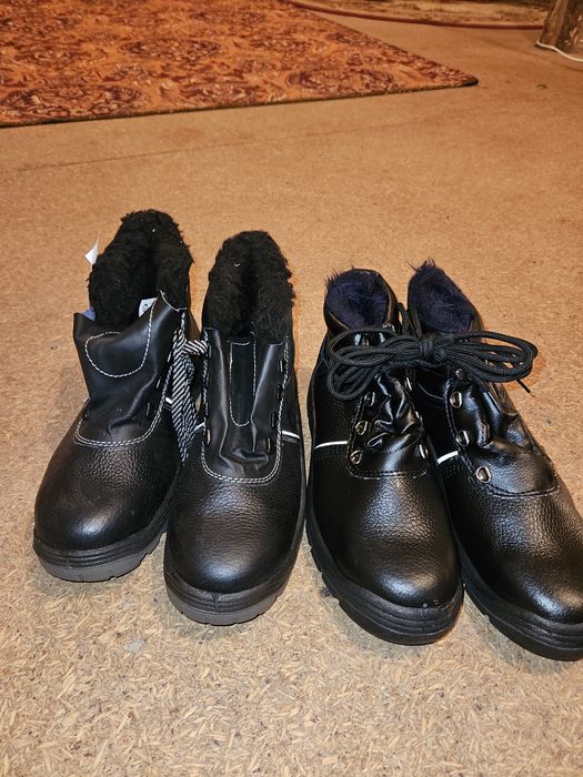 Продам новый спец ботинка и спец сапоги