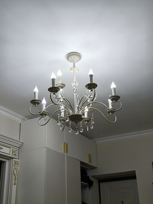 Люстра 12ламп в дом