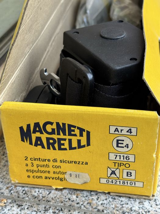 Ретро авто колани Magneti Marelli