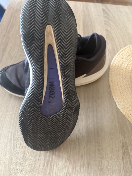 Маратонки NIKE 45