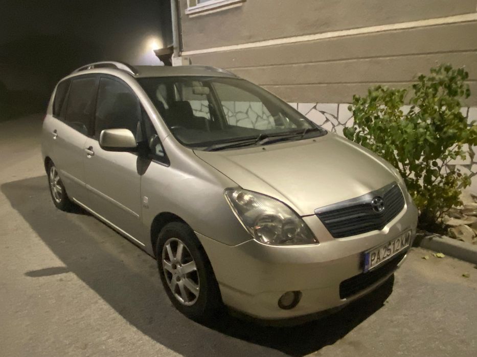 Toyota Corolla verso