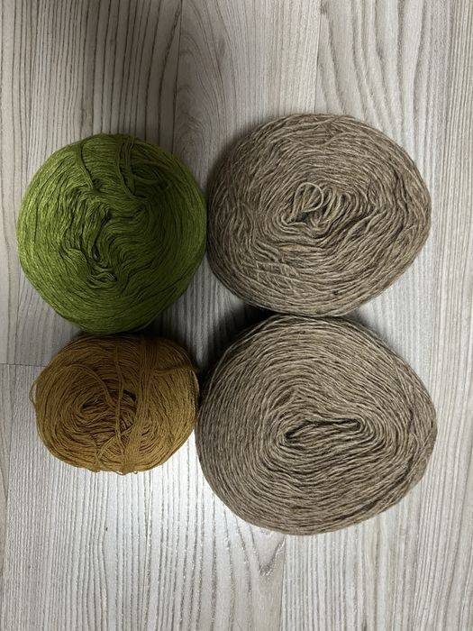 Пряжа разных цветов