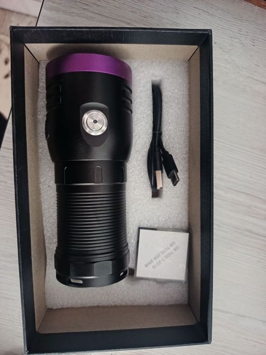 Ультра фиолет фонарь сотилади