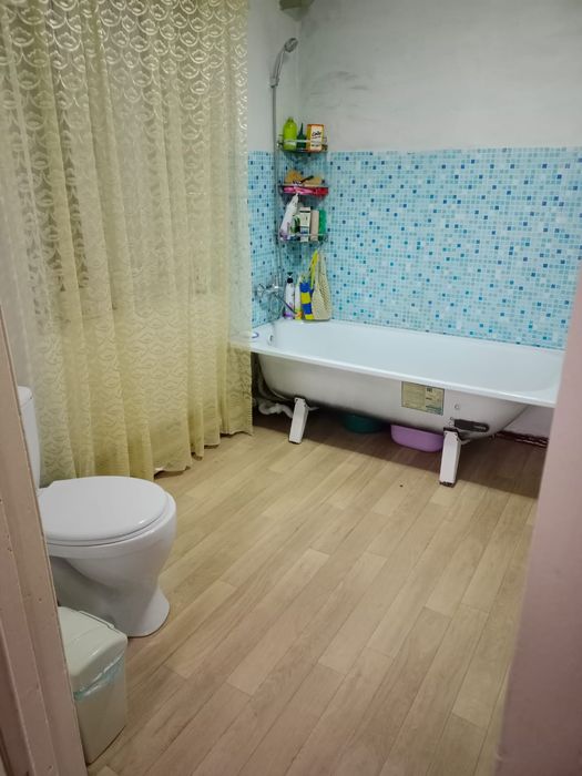 Уютный трёхкомнатный дом в 14 микрорайоне - заезжай и живи