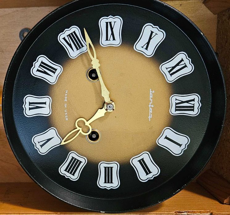 Ceas de perete cu pendula Iantar - USSR