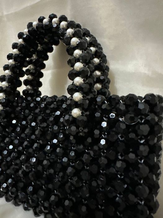 Сумка из бусин с жемчугом