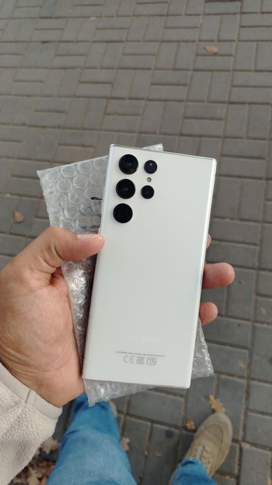 Продам телефон Samsung S22 Ultra
