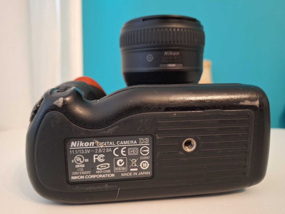 Vand Nikon D3 (fara obiectiv) - 200k cadre - calibrat si curatat