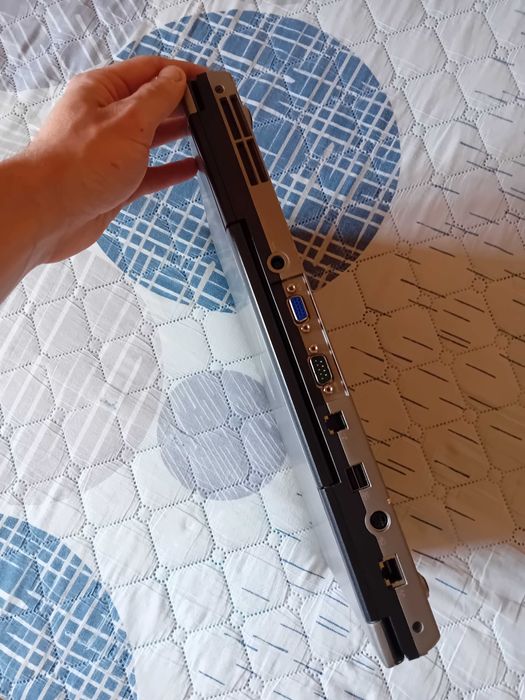 Лаптоп Dell Latitude D830