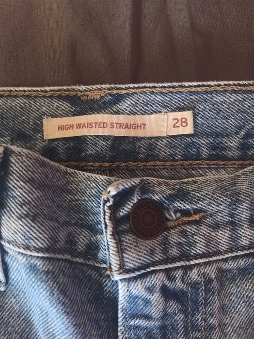 Дънки Levi's/ Дамски дрехи