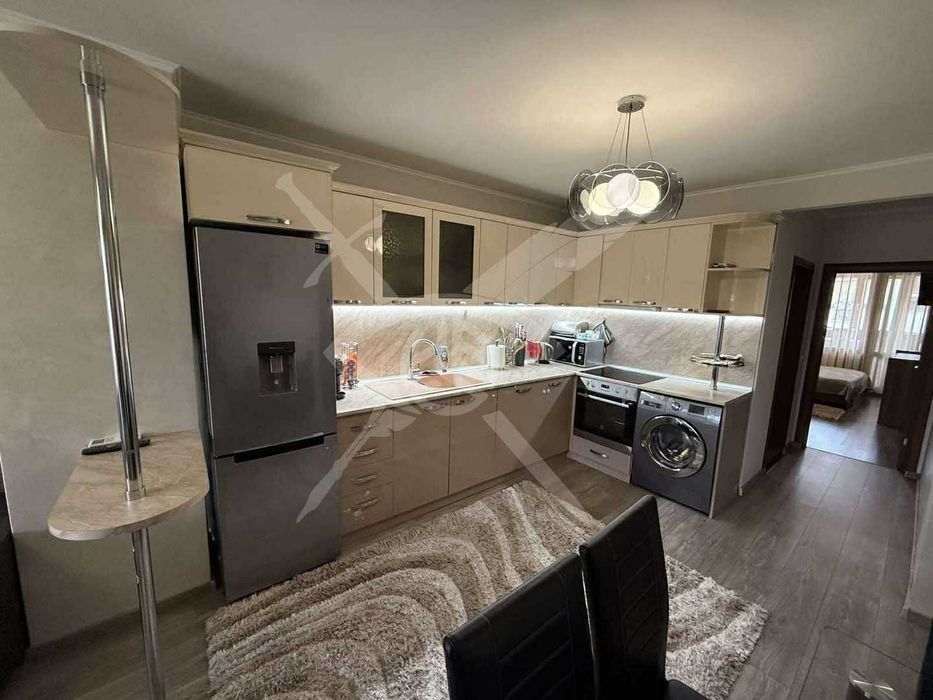 Дава се под наем Тристаен апартамент в София, Витоша - 100 кв.м за 1100 € - Снимка #8