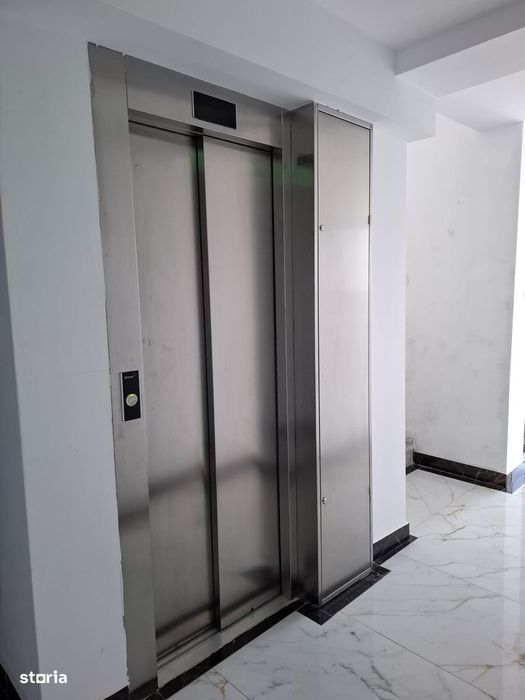 Zona Far- Apartament 2 camere , vedere spre mare si port