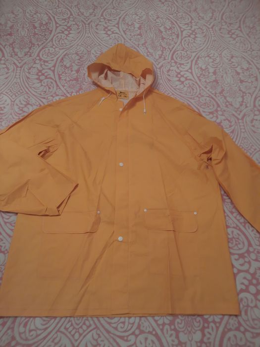 Продам защитный костюм.