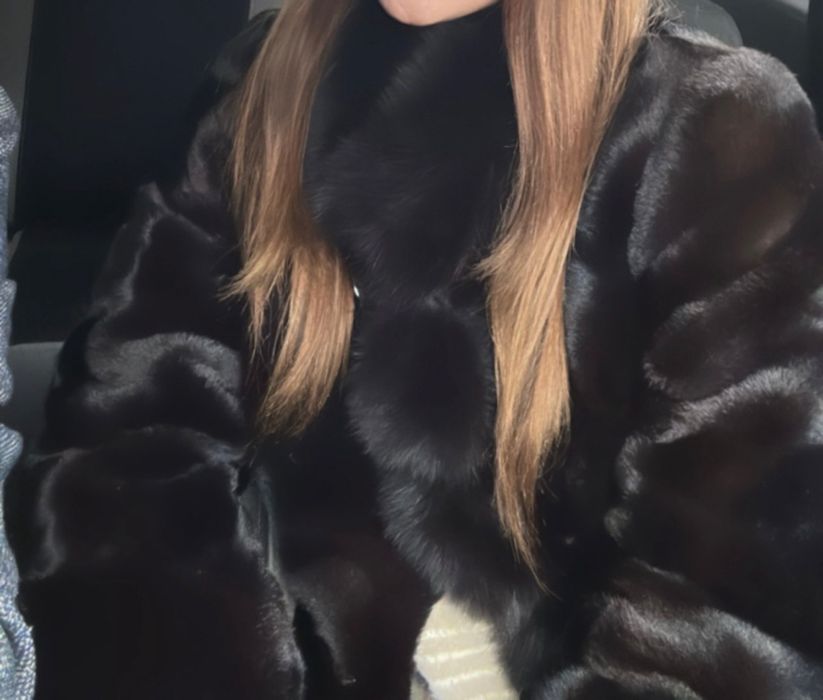 Келинлар учун ансамбллар ва шуба сотилади 1 хафта кийилган