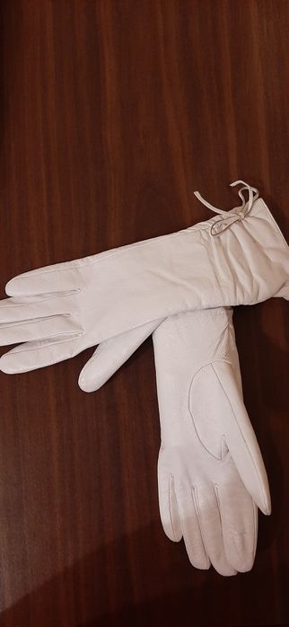 Ръкавици кожени бели