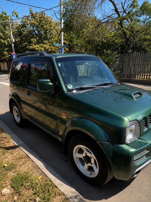 Suzuki Jimny 2010 1.5 L diesel 4 x 4 greu+usor fara rugina perfect functionala accept variante la 5500 euro
