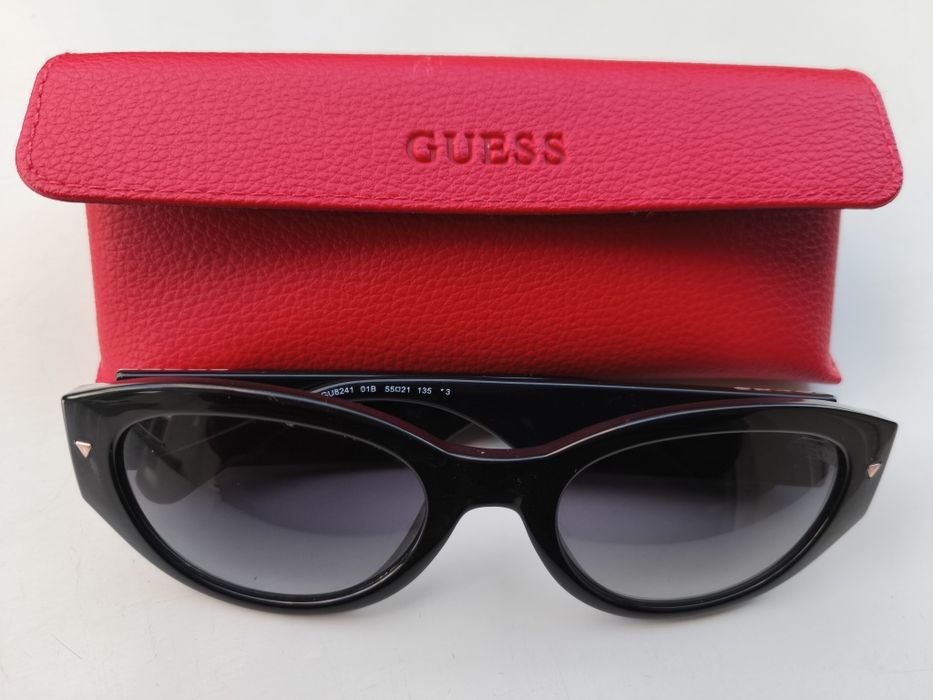 Слънчеви очила Guess (Модел GU8241) + Оригинален калъф