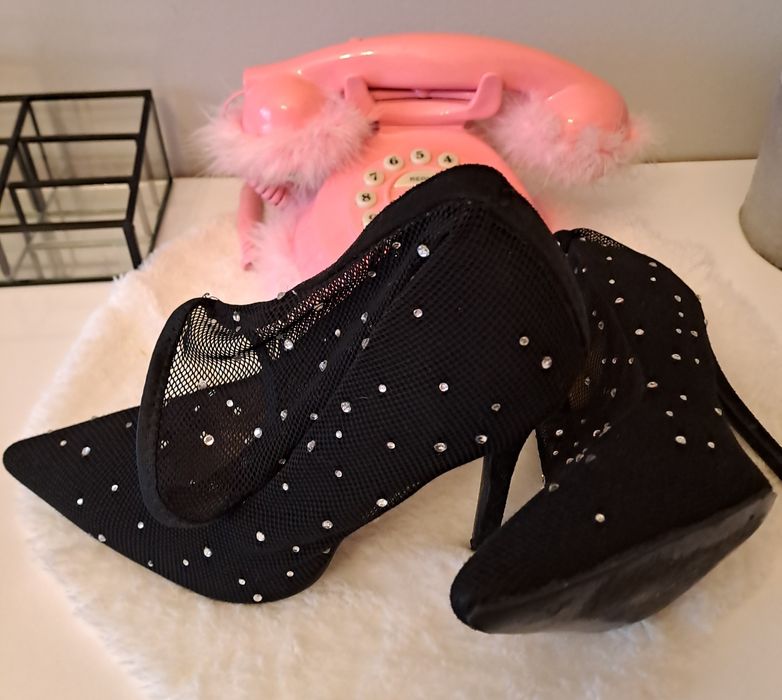 Дамски обувки внос Англия