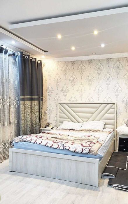 Спальни гарнитур сотилади