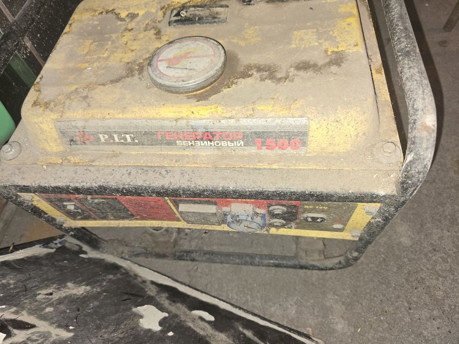 Бензиновый генератор