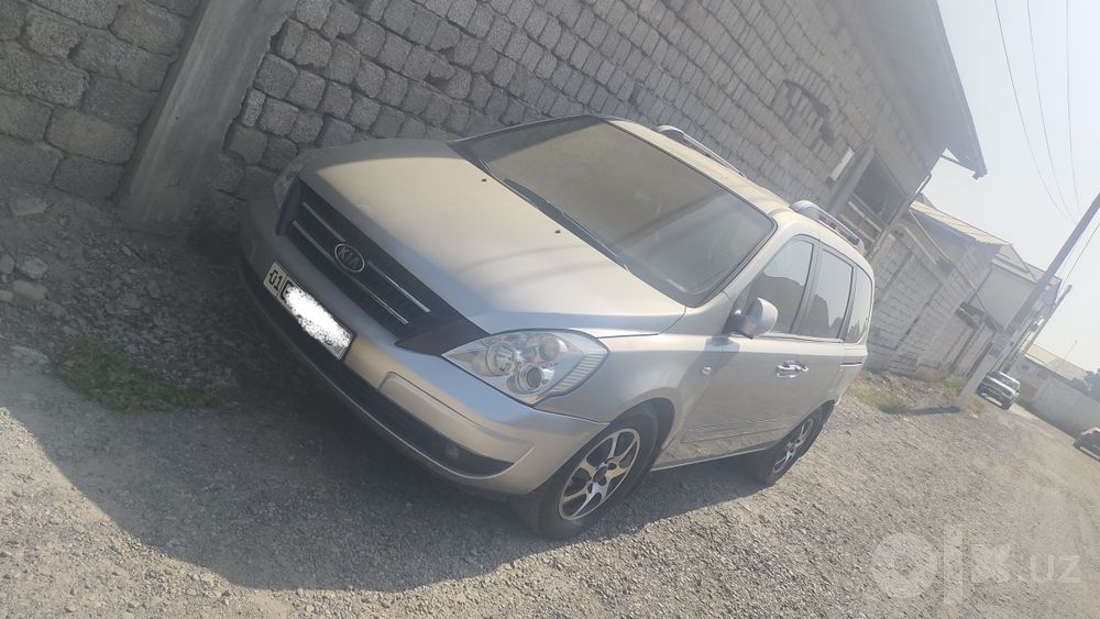 Kia carnival 2006 sotiladi