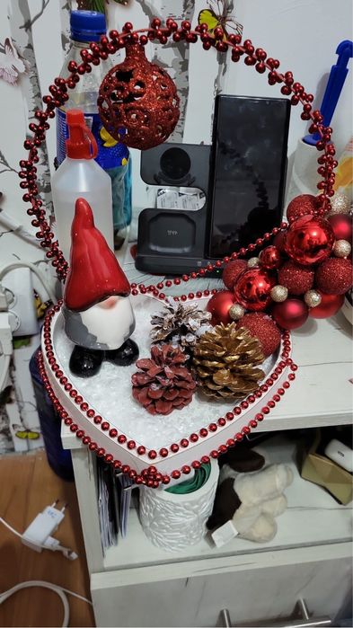 Decoratiuni de Craciun lucrate manual