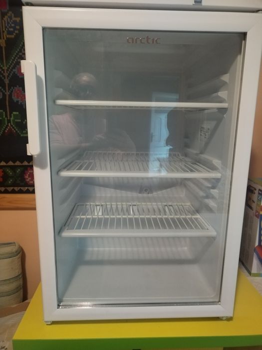 Vitrina frigorifica Arctic V145, 130 l, H 85 cm, Alb