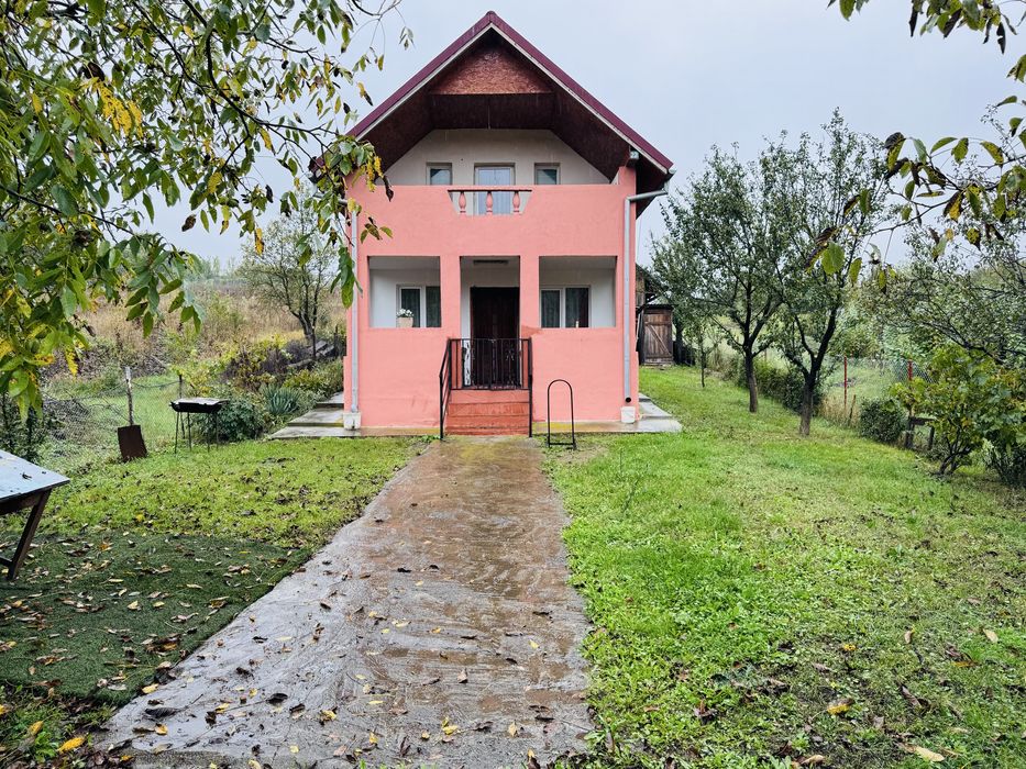 Casa Dezmir cu 10 arii de teren