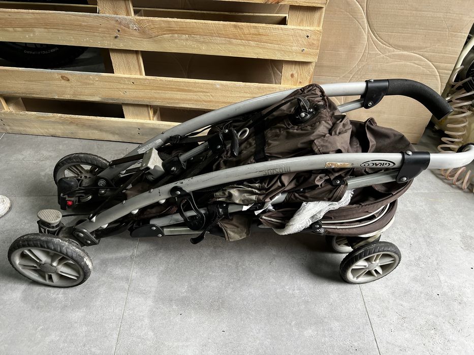 Детская коляска Graco