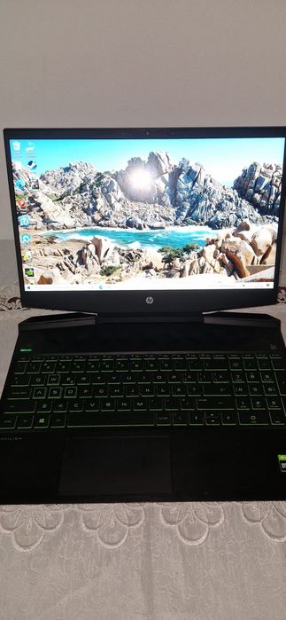Vand laptop HP-Pavilion 15