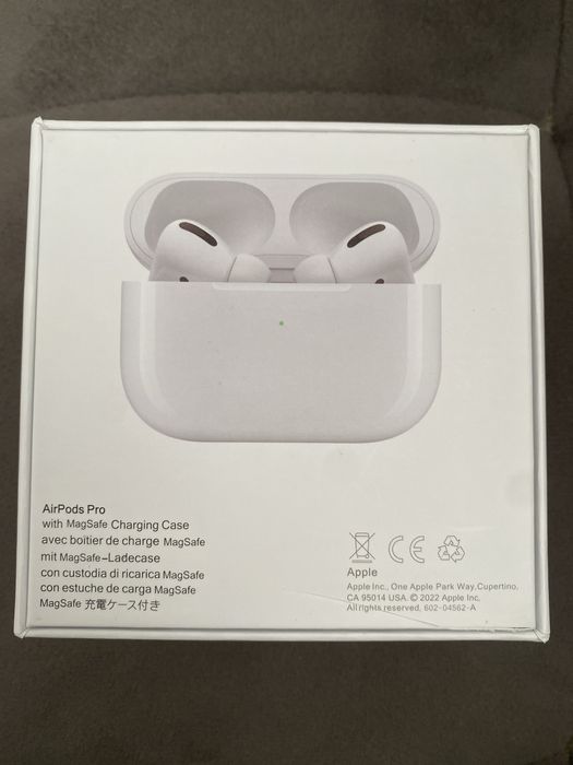 AirPods Pro 2, почти новые