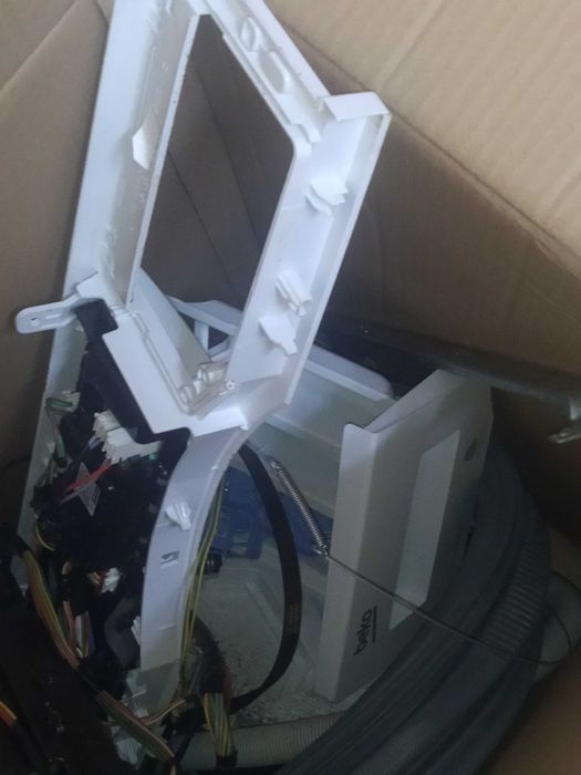 Продавам на части пералня BEKO WMY 71283 LMB2