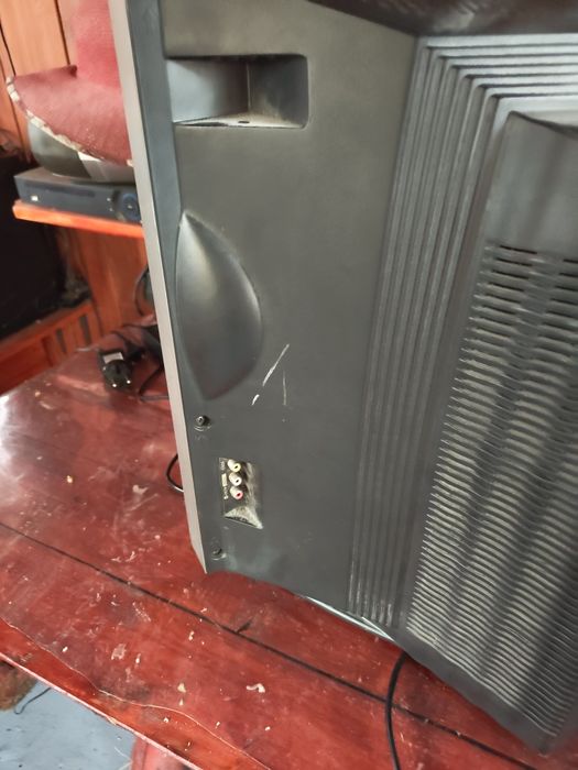 Televizor cu Tub LG functional