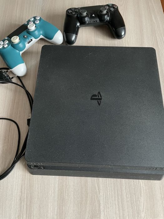 Продаётся PlayStation 4 Slim 500 ГБ