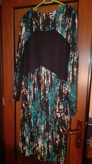 Л/ХЛ/2ХЛ/2ХЛ НАМАЛЕНИЕ на всички рокли