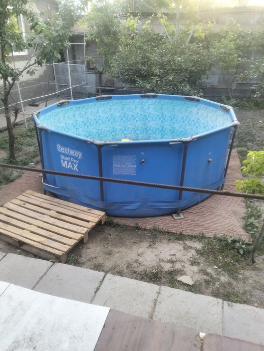 Продам бассейн б.у