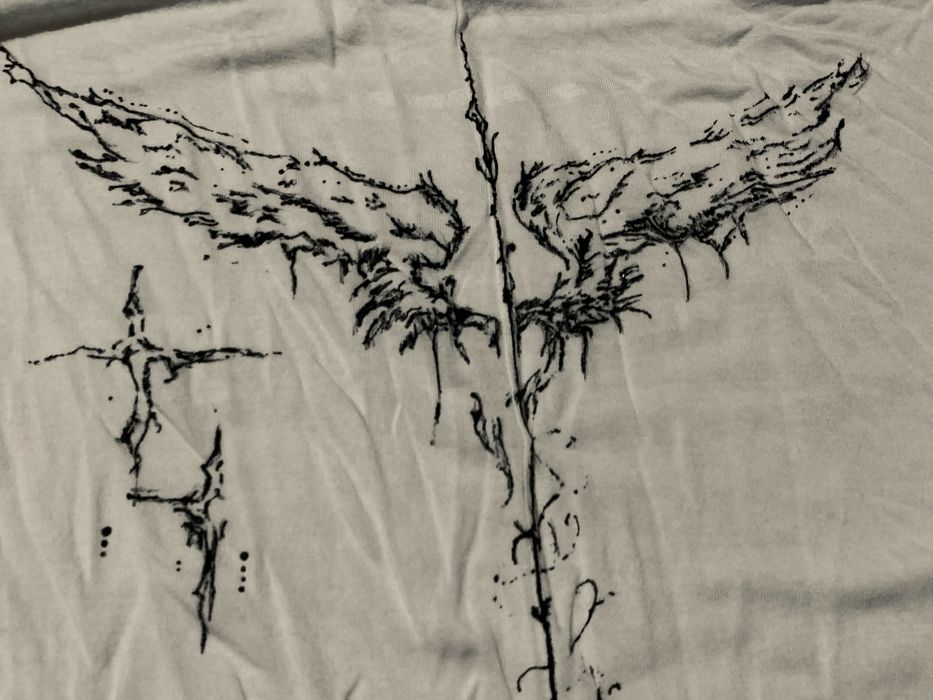 Кастомный рисунок на одежде на заказ