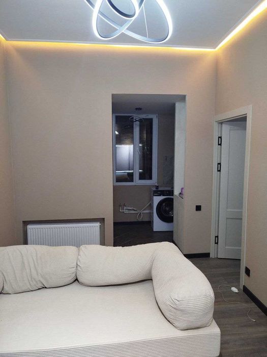 Продаётся 1 в 2-х комнатная квартира в Чирчике, Навои