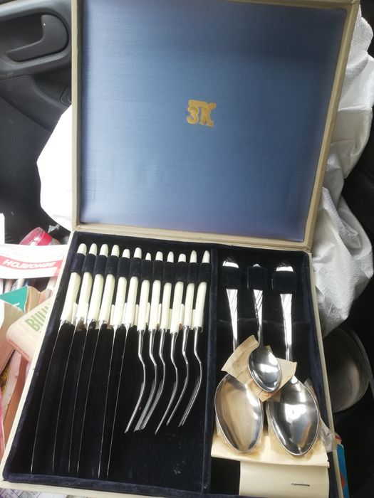 Комплект ретро прибори за хранене