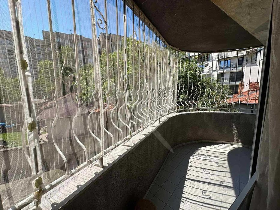 Продава се Двустаен апартамент в Пловдив, Кършияка - 68 кв.м за 1986 €/кв.м - Снимка #4