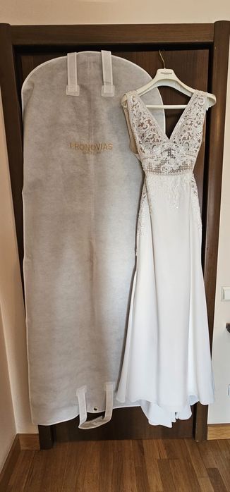 Vand rochie de mireasa Pronovias