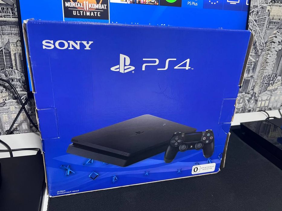 Продам PlayStation 4