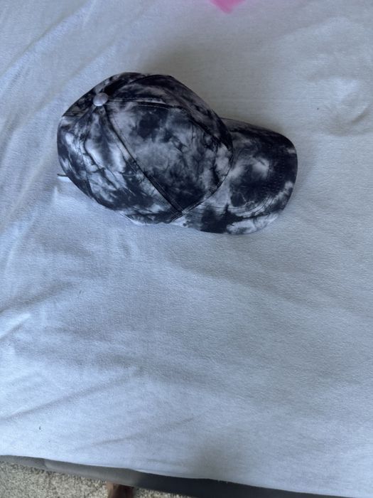 Șapcă tie-dye gri/negru unisex, reglabilă