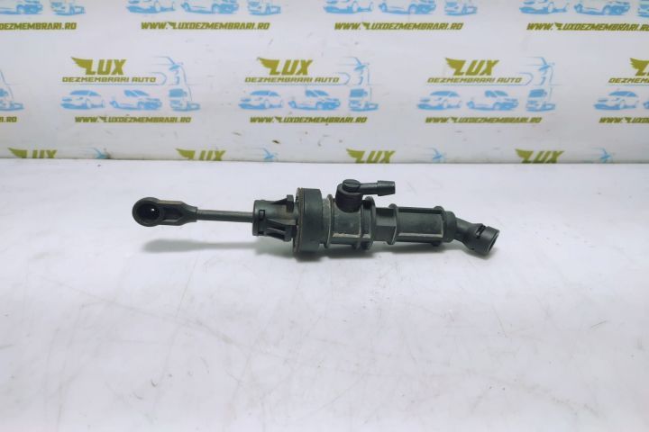 Pompa ambreiaj mn100486 Mitsubishi ASX 1  [din 2010 pana  2012] seria