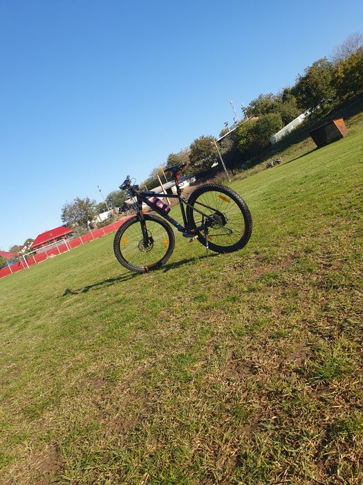 Vând bicicleta scott aspect 710